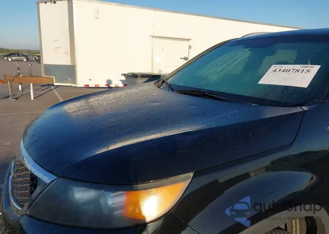 2011 Kia Sorento Lx V6 z USA, uszkodzony, nr VIN 5XYKTDA21BG161073